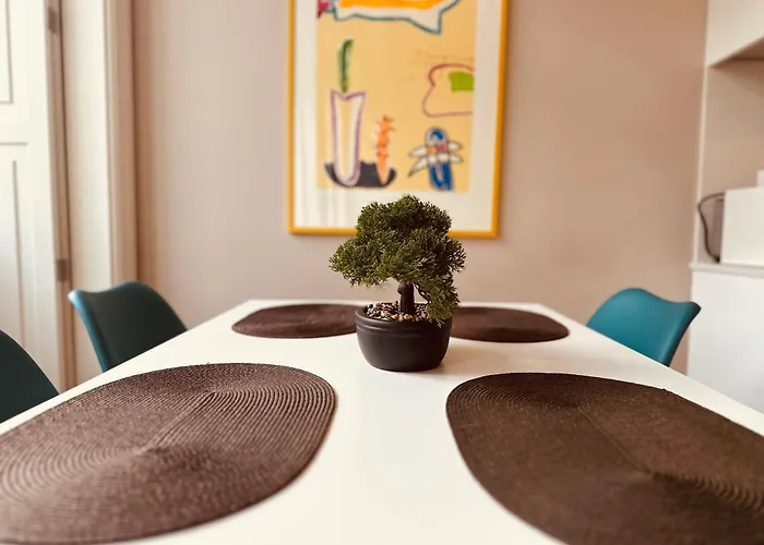 Apartment Art Magellan